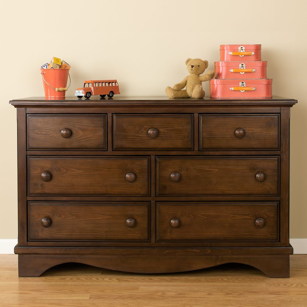 Walden 7-Drawer Dresser (Chocolate)