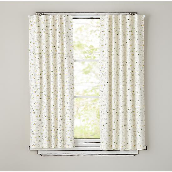 506702_Curtain_Moo_1