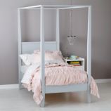Royal Canopy Bed