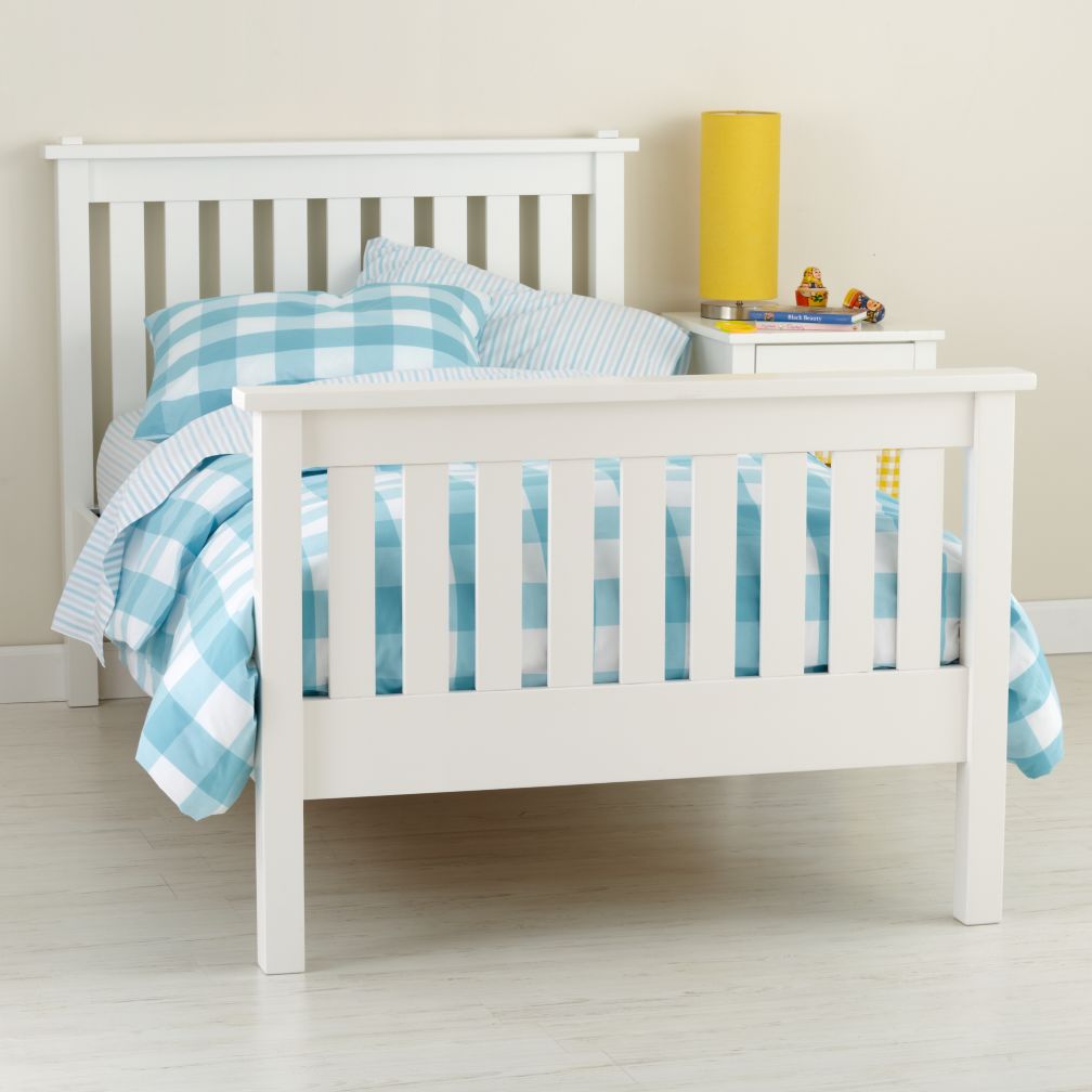 Simple Bed (White)