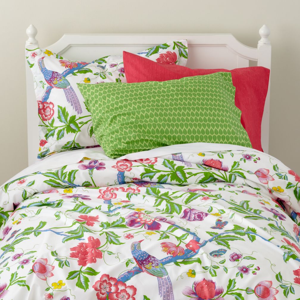 Singing in the Rainforest Duvet Cover