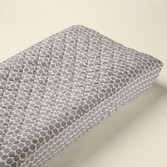 ChangingPad_Mix_Dot_KH_1211