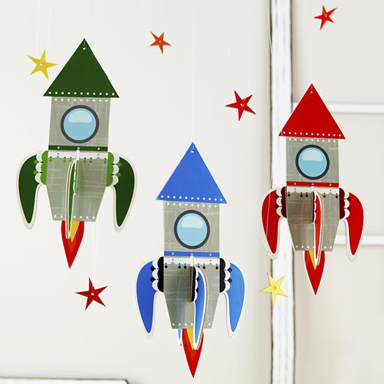 Decor_Hanging_Rocket_Group_R