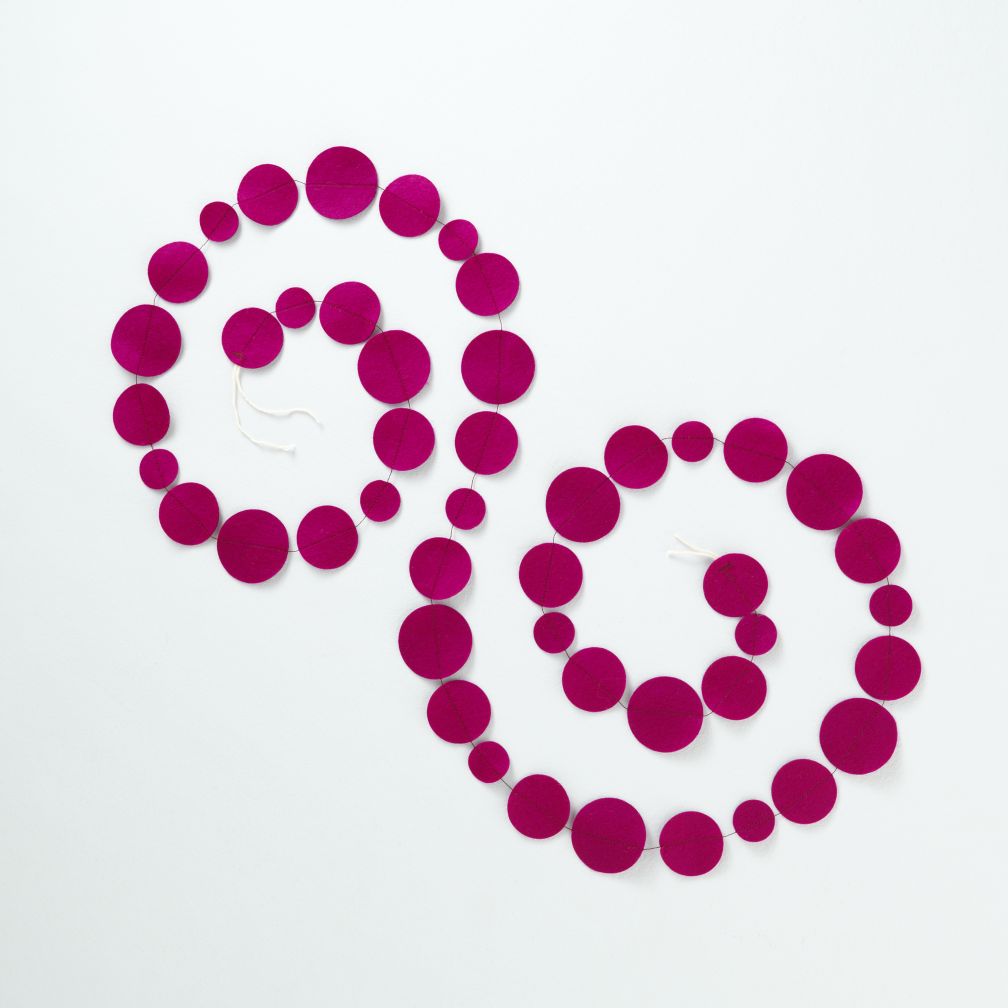 This Garland is Shaping Up (Magenta Circle)