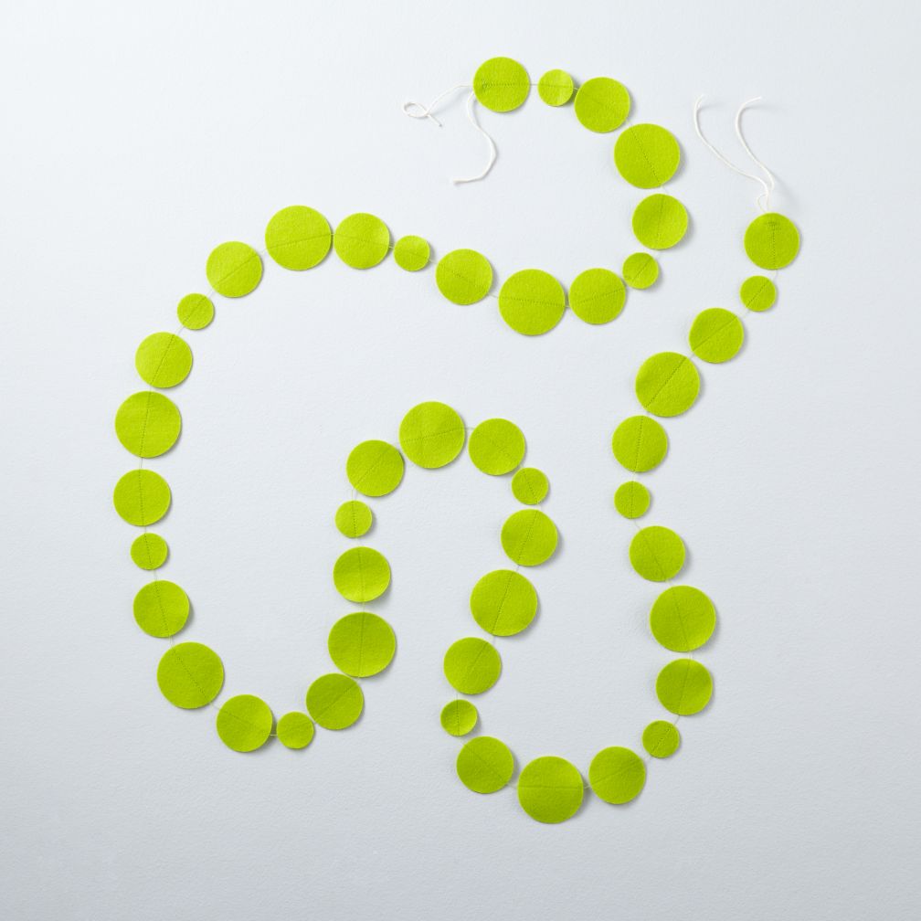 This Garland is Shaping Up (Lime Circle)