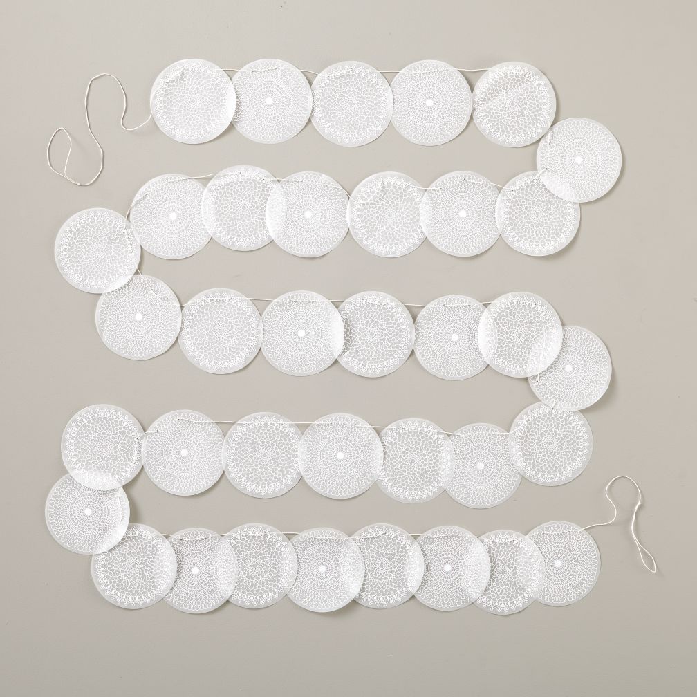Winter Wondergraph Garland