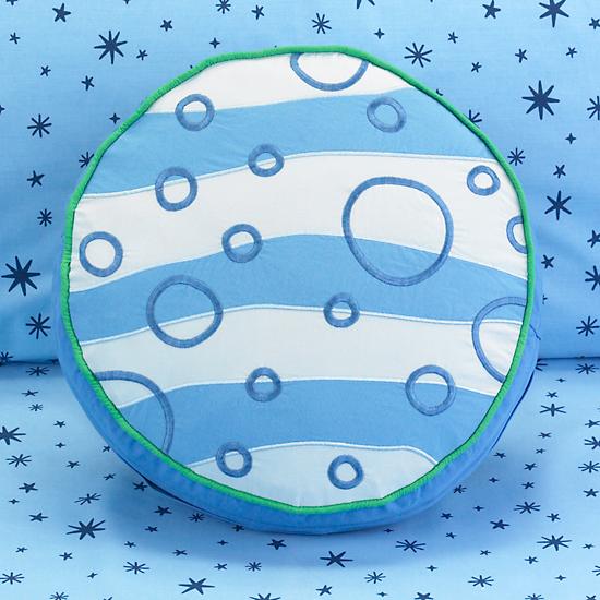 SolarSystem_Pillow_Pluto_0211v2