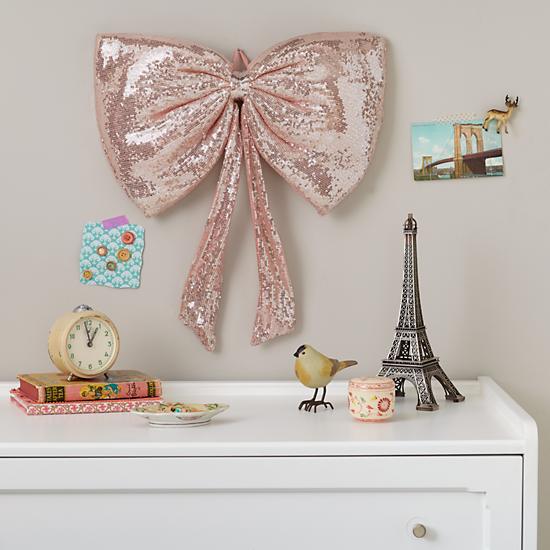 Wreath_SequinBow_PI_V2