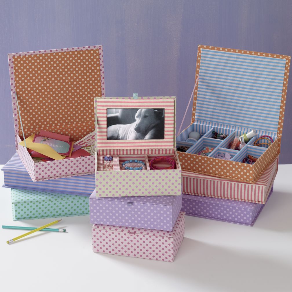 Fantabulous Fabric Jewelry Box (Green w/Pink Dots)
